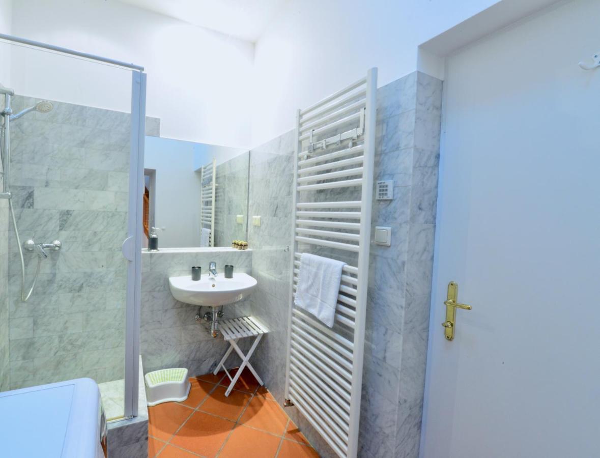 Spacious Flat With Panoramic View Apartment Wien